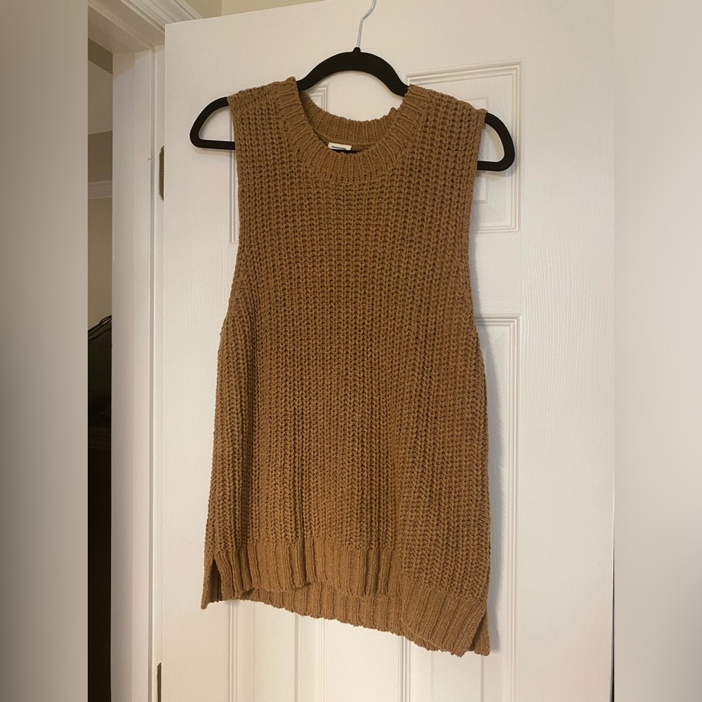 Abercrombie sweater tank